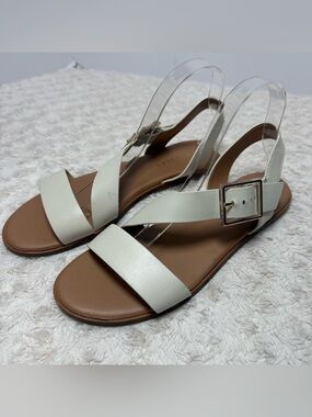 AEROSOLES White Slingback Sandals with Gold Buckle
